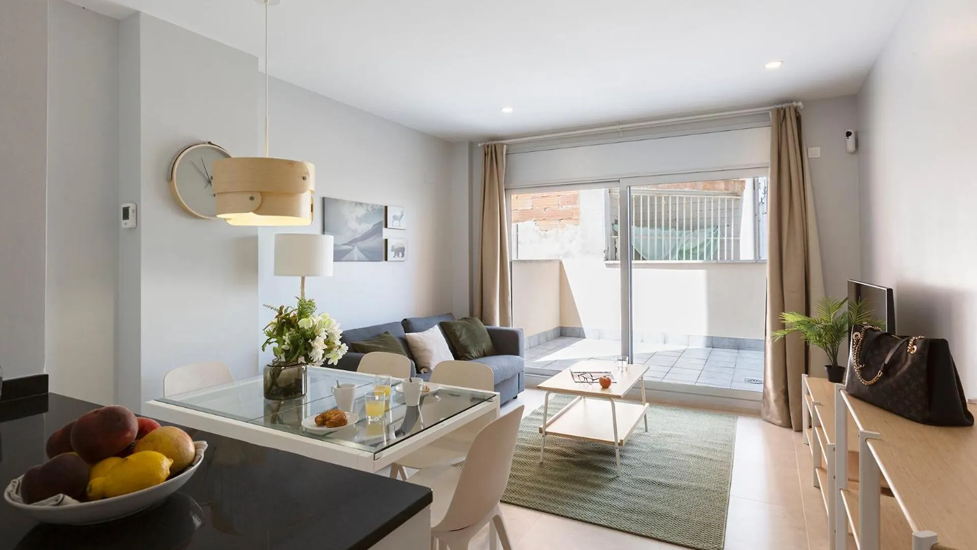 4235 - Ab Santa Coloma III Apartment Barcelona